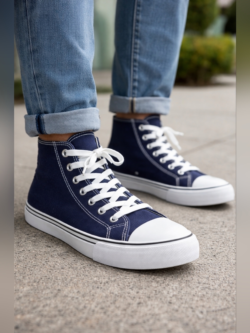 Men’s Navy High Top Canvas Sneakers Size 11 White Sole Casual Lace Up Shoes